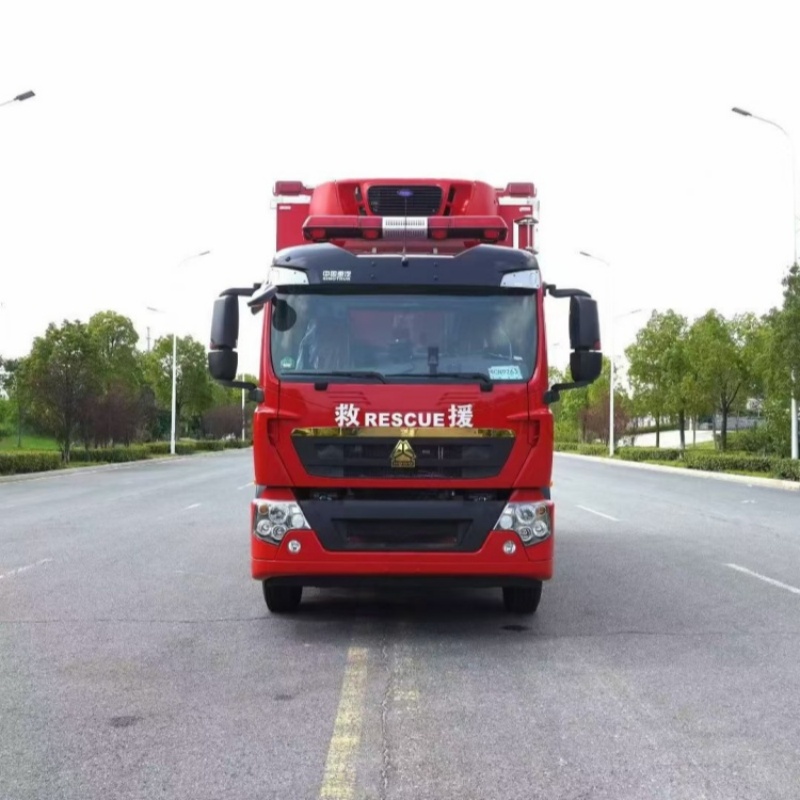 Sinotruk Howo mobile freezer box-type refrigerated truck