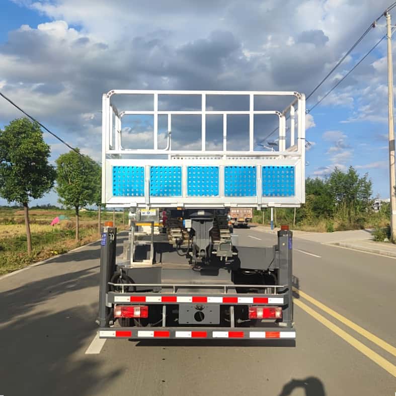 Camion de travail télescopique FAW 28 m