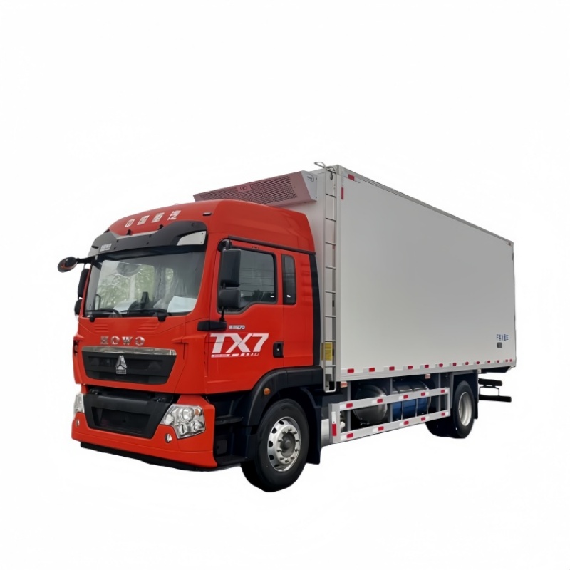 Sinotruk 4×2 single-axle high-efficiency fresh food cold chain transportation truck