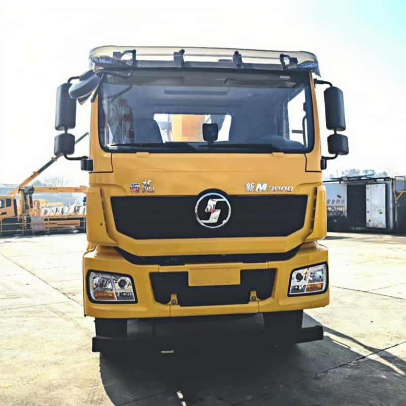 Shacman Delong Truck with XCMG 12ton straight-arm truck-mounted crane