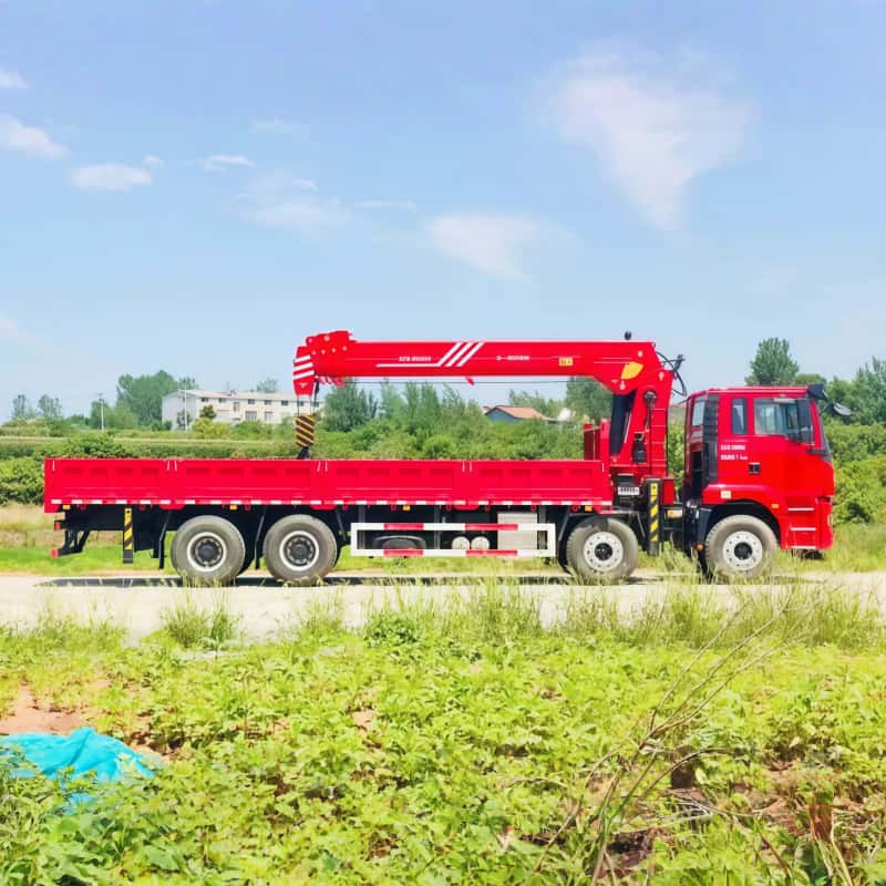 Shacman 14-ton Straight Crane Mounted Truck