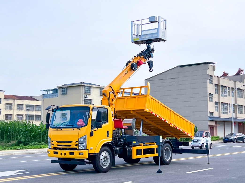 ISUZU 28m Telescopic Boom Aerial Work Platform