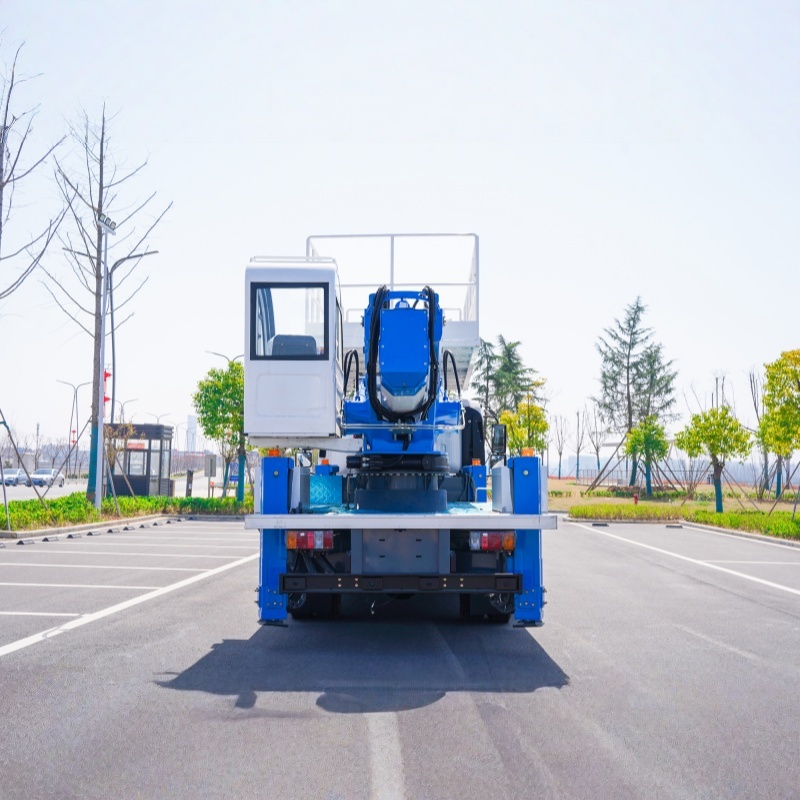 ISUZU 20M Telescopic Boom AeriaWork Truck With Large Working Platform