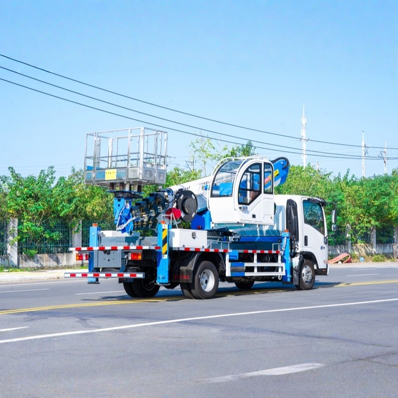ISUZU 30M Telescopic Boom Aerial WorkPlatform Truck