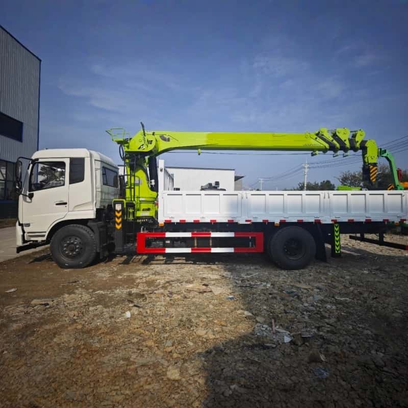 Dongfeng 10-Ton 5-Section Boom Truck Crane