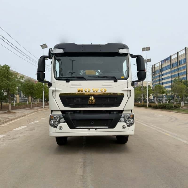 Sinotruk HOWO 6×4 Weichai 340HP 12 Ton Truck Mounted Crane