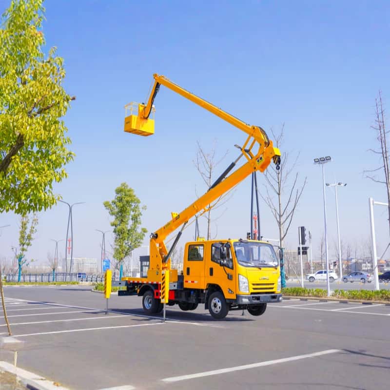 JMC Double Cab 17.5m Articulated Boom Lift Truck