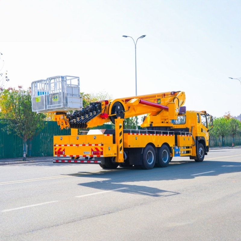 Camion de travail aérien télescopique synchrone FAW 6×4 65m