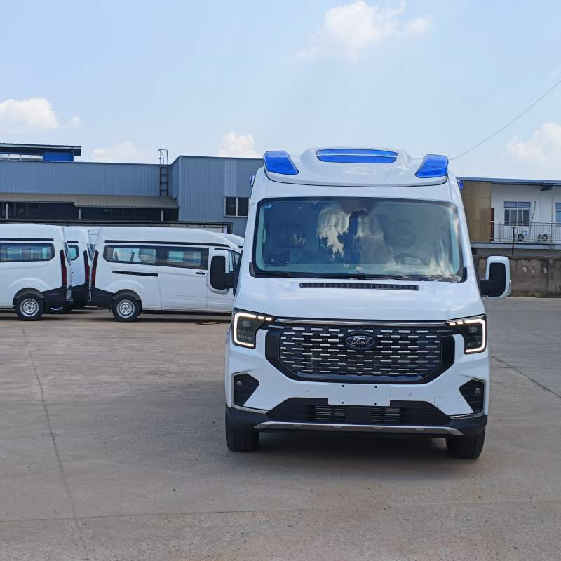 Ambulance Ford Transit à empattement long, toit moyen, ABS