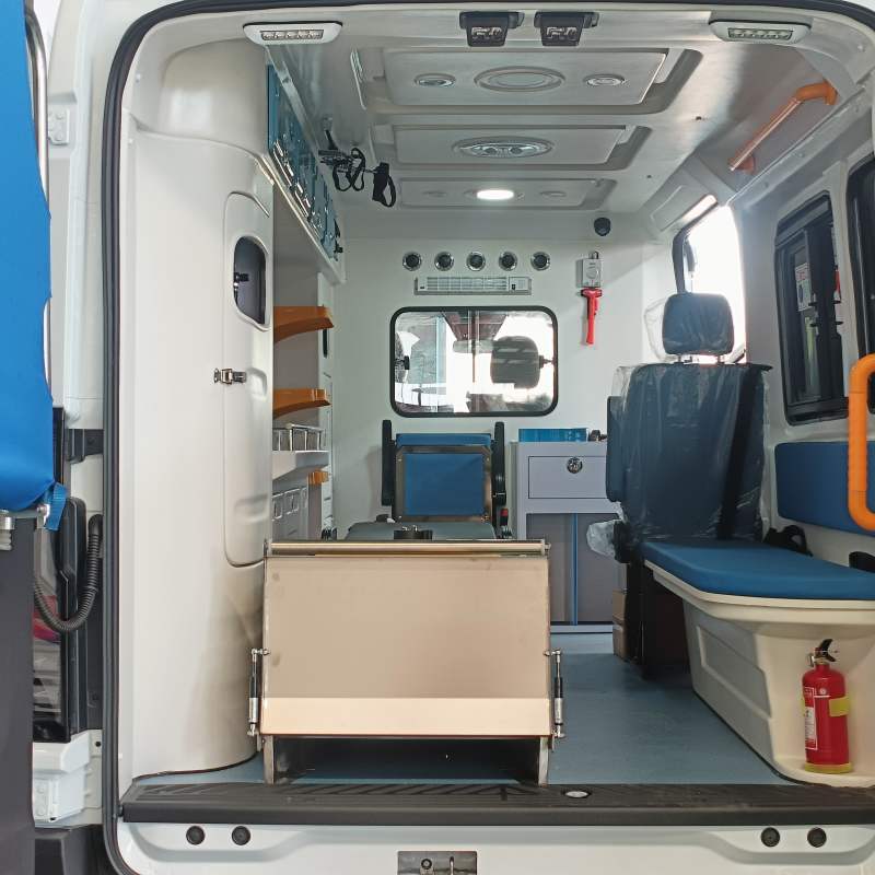 Ambulance Ford Transit à empattement long, toit moyen, ABS