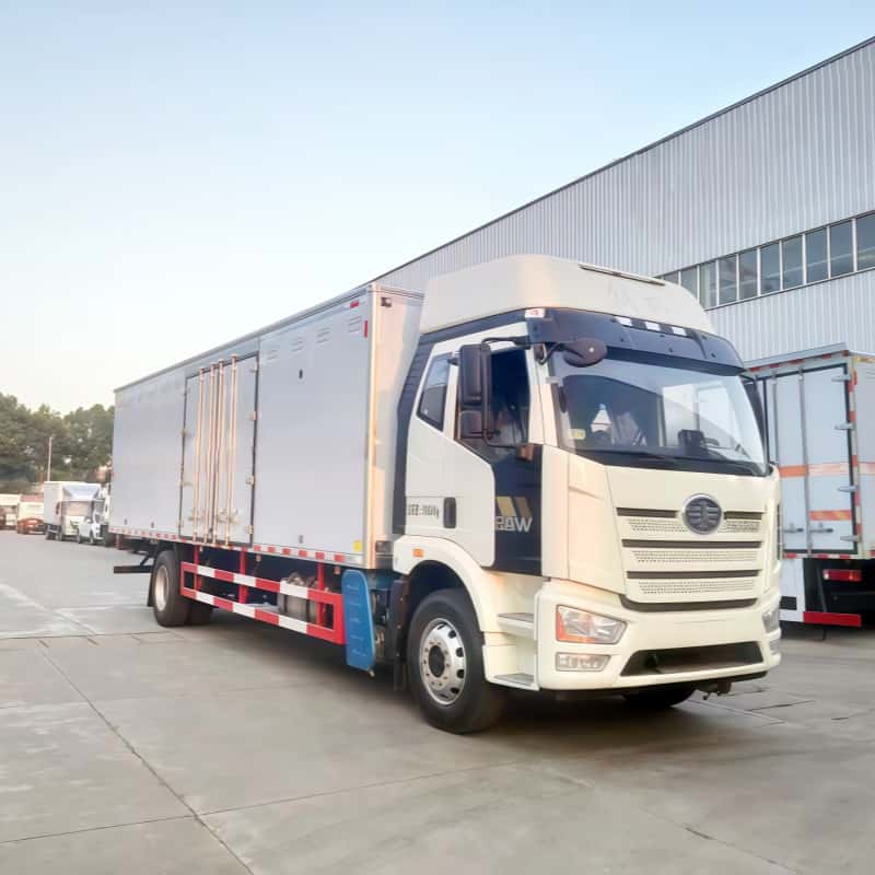 Jiefang single-axle box-type freight truck