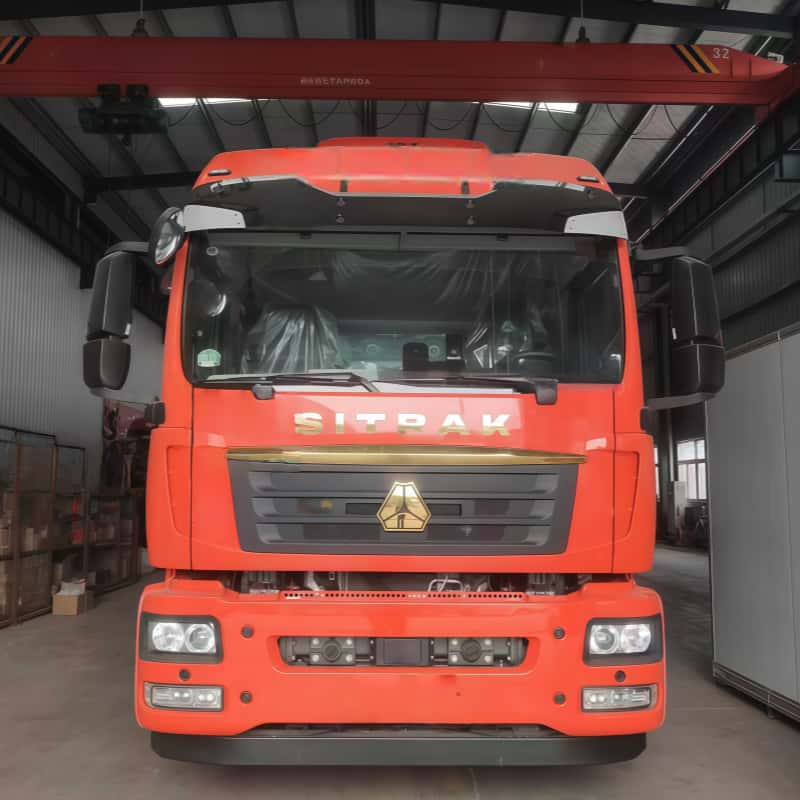 Sinotruk 290HP Blasting Equipment Transport Vehicle, 9.5m Explosives Van Truck