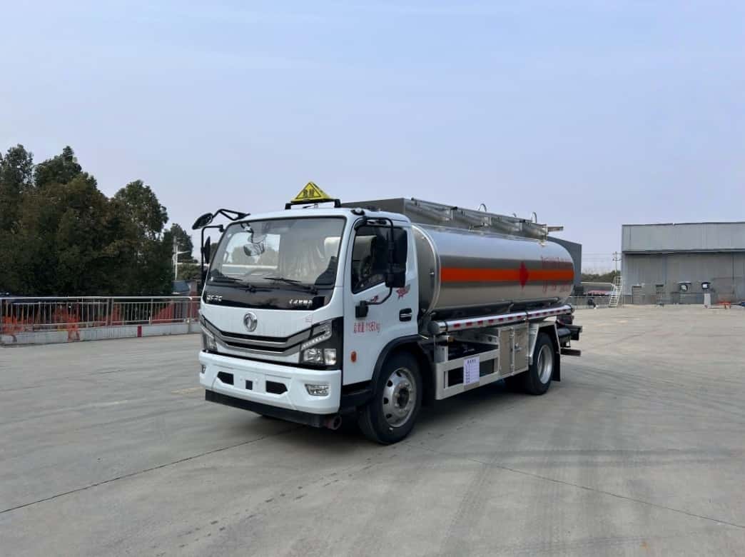 ISUZU 28m Telescopic Boom Aerial Work Platform