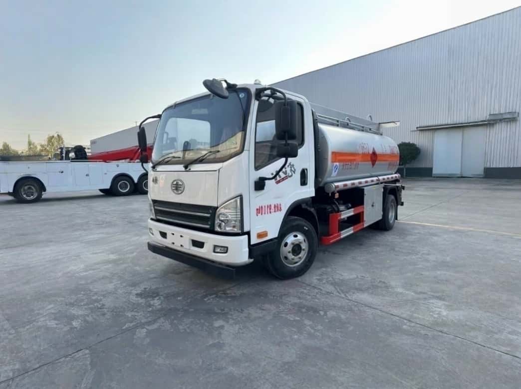ISUZU 28m Telescopic Boom Aerial Work Platform