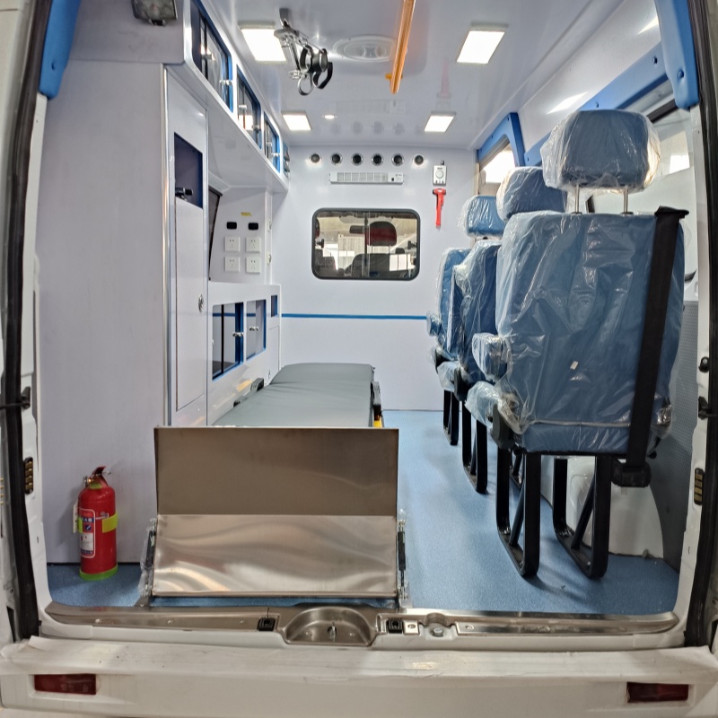 MAXUS V80 Long Wheelbase Medium Roof/High Roof Ambulance with Warning Light
