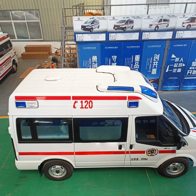 Jiangling Fushun Monitoring Ambulance