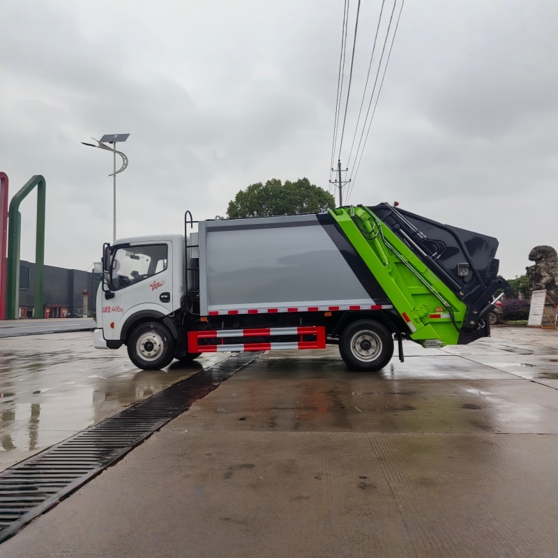 Camion à ordures ménagères compactées DFL Duolika 6500L (plaque bleue)