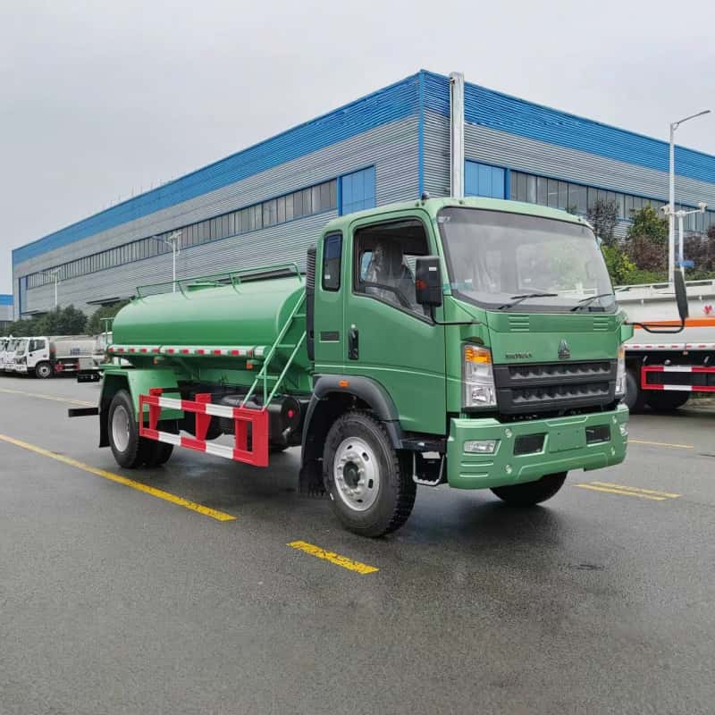 Howo 4x2 8000L (8m³) Food-Grade Stainless Steel Water Bowser Truck