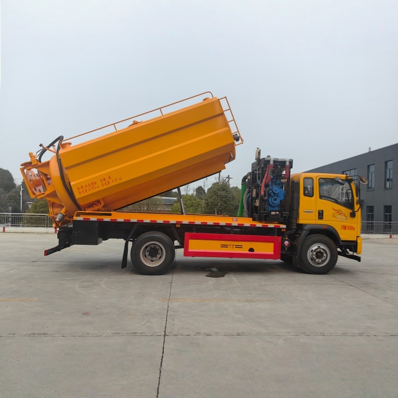 SINOTRUK 15000L Yellow Plate Cleaning and Suction Truck