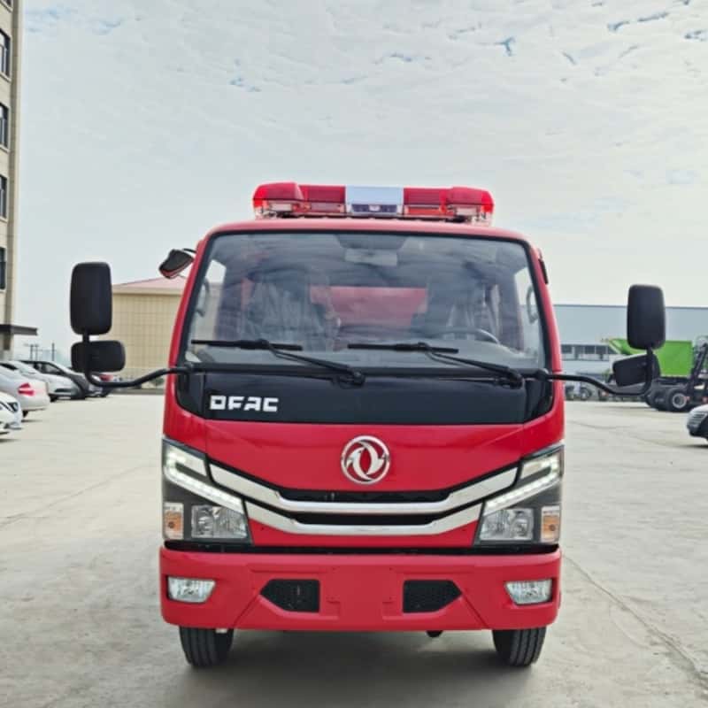 Dongfeng 3000L water tank fire truck