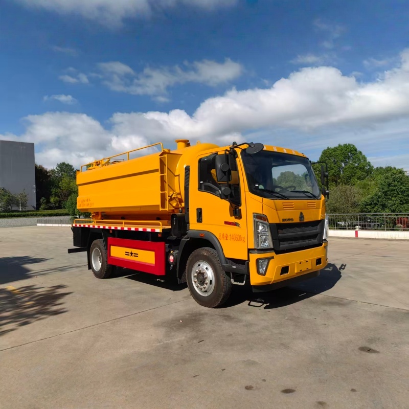 Nettoyage du camion d'aspiration des eaux usées SINOTRUK HOWO 10000L