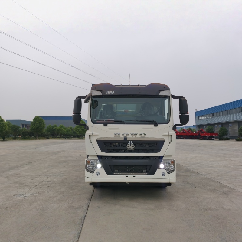 Sinotruk Howo 4x2 Cleaning and Suction Truck