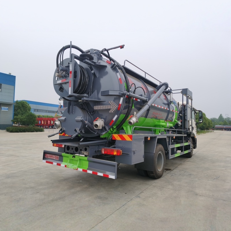 Sinotruk Howo 4x2 Cleaning and Suction Truck
