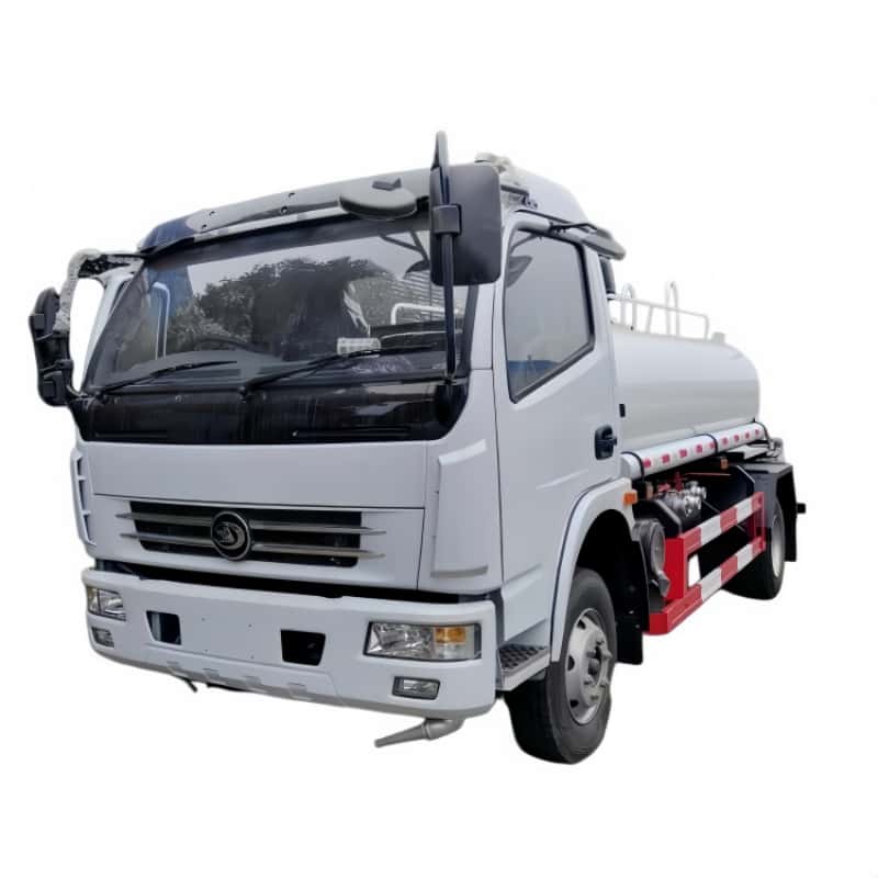 Dongfeng 5000L sprinkler truck
