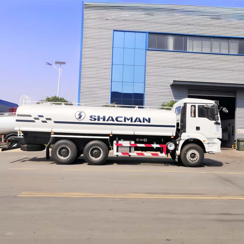 Shacman 18000L sprinkler