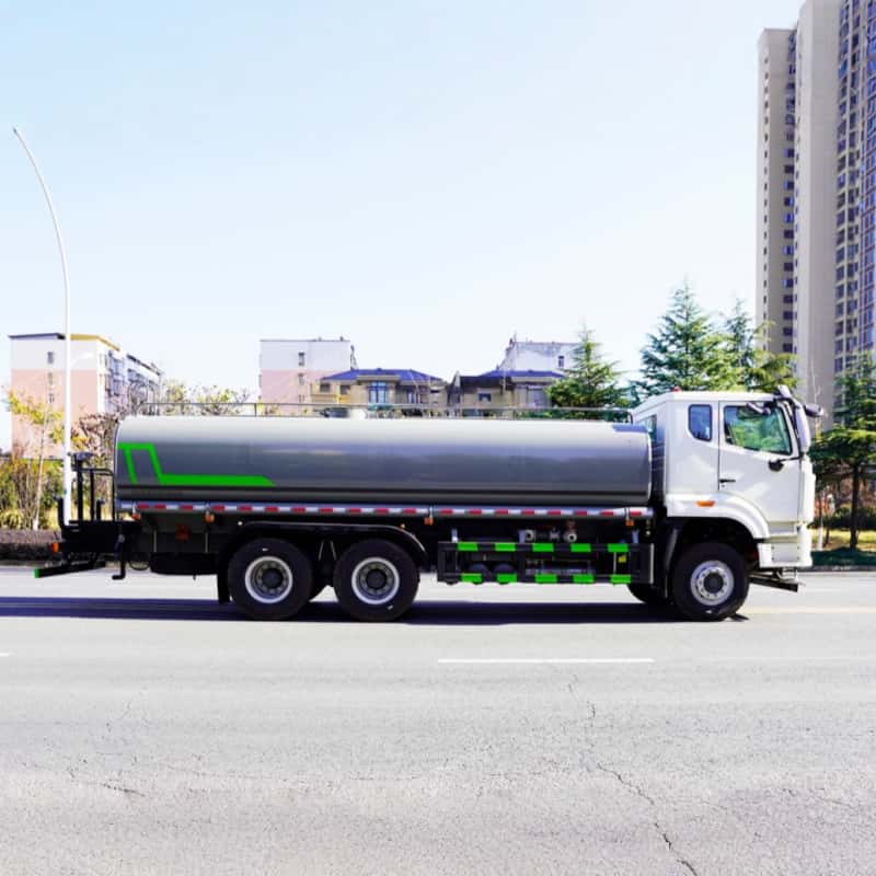 Camion arroseur anti-poussière Sinotruk 14000L