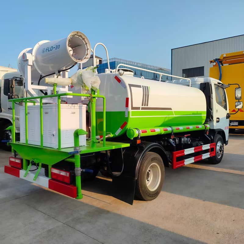 Dongfeng 5000L fog cannon sprinkler truck
