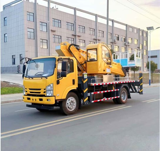 Trois principaux types d'entretien pour les camions nacelles élévatrices Isuzu