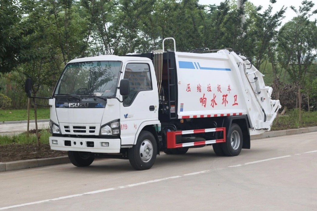 ISUZU Compactor Garbage Truck