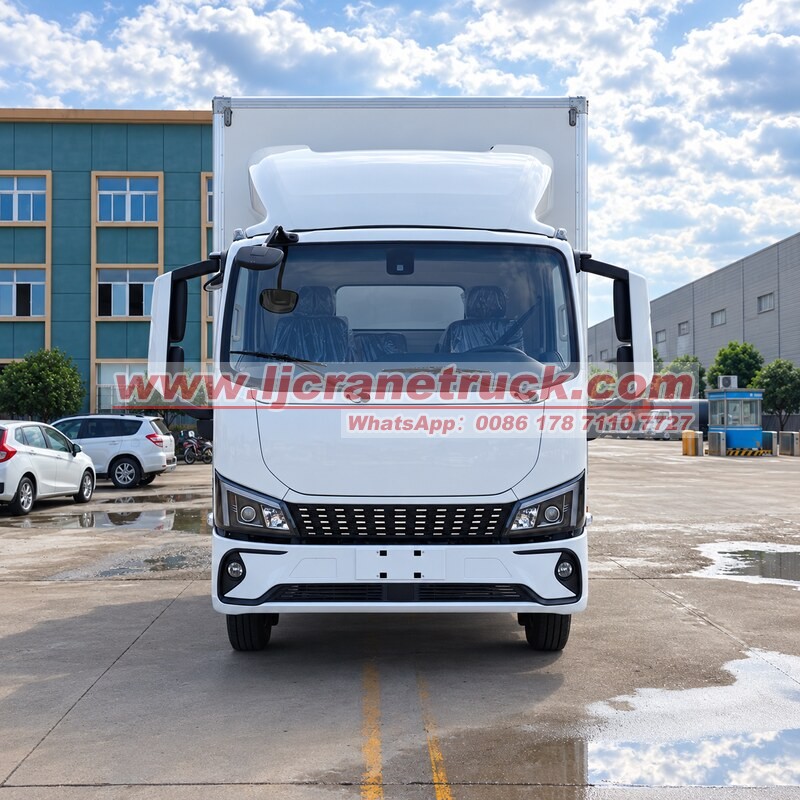 Camion frigorifique SHACMAN G300 4×2 de 5 tonnes