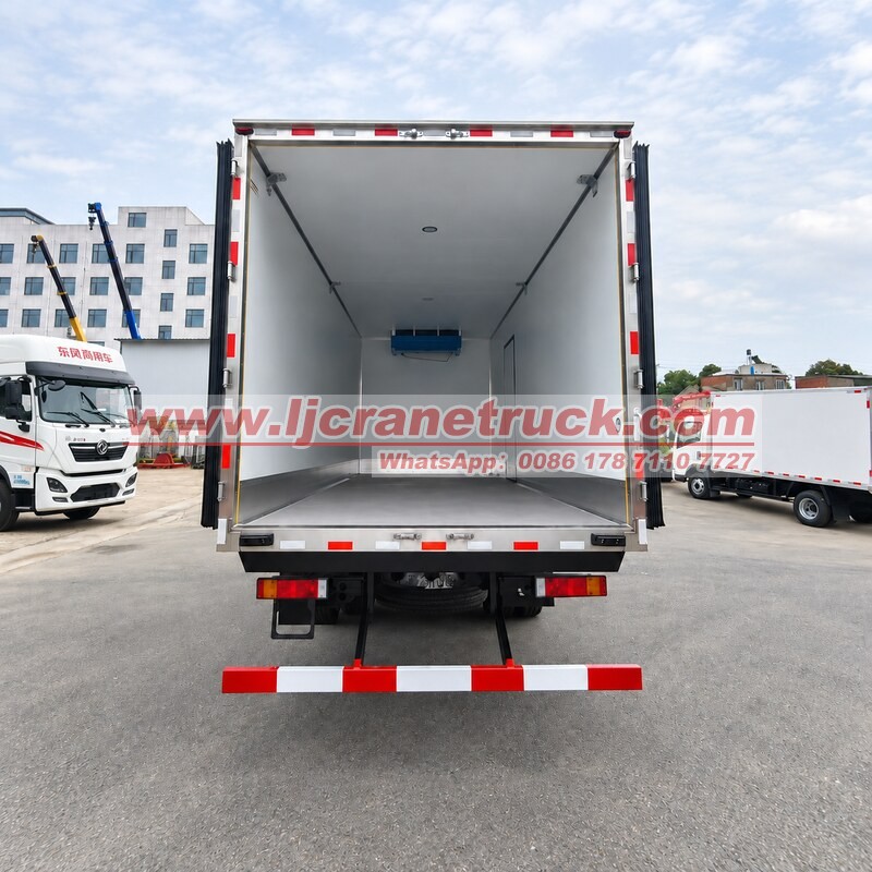 Camion frigorifique DONGFENG Tianjin 6,8 m